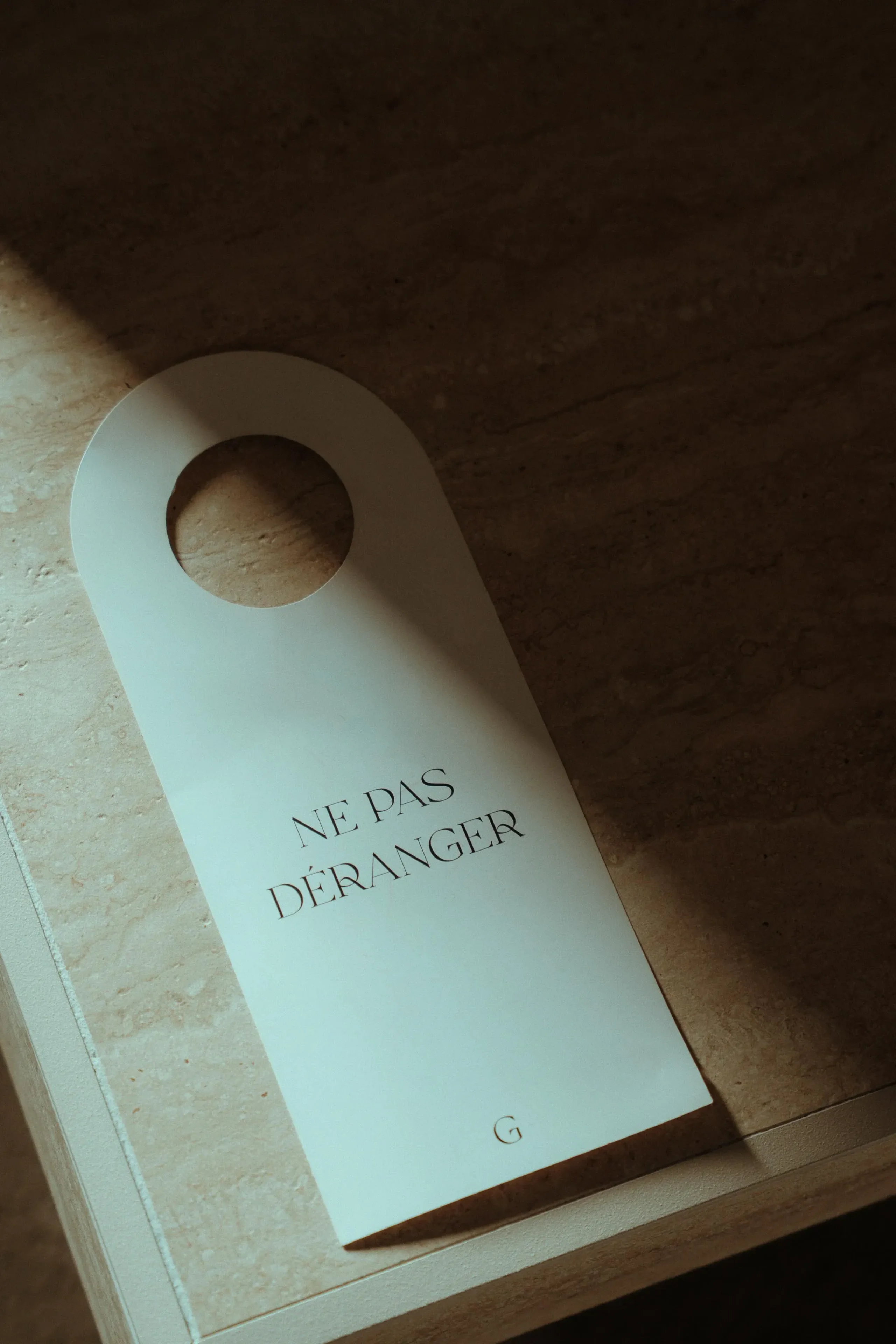 Carte ne pas déranger chambre